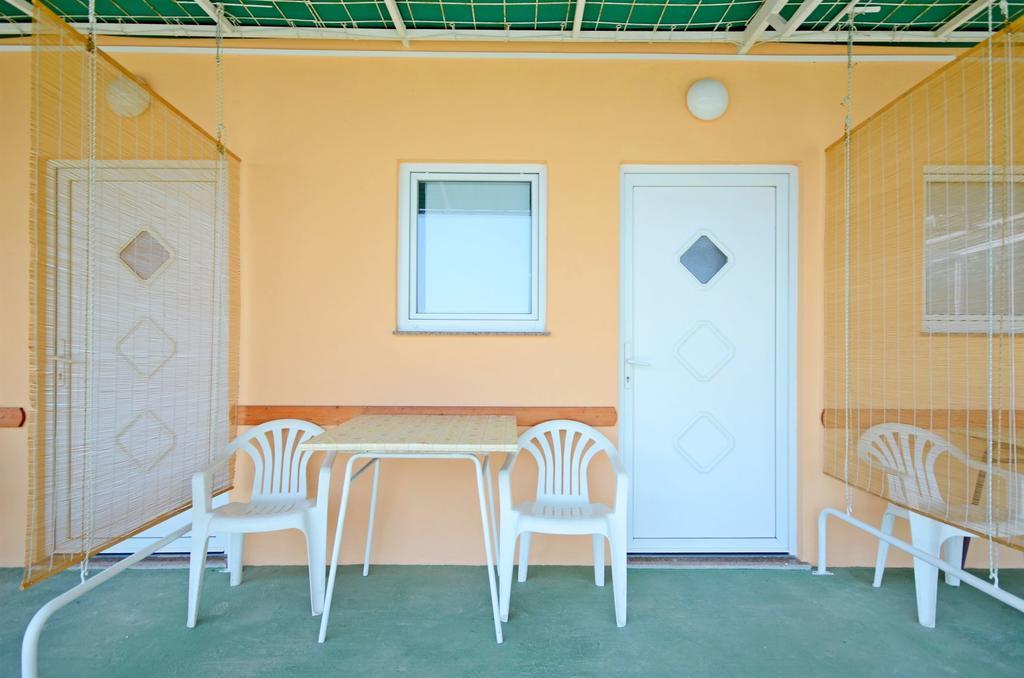 Apartments Josko กราดัซ ภายนอก รูปภาพ